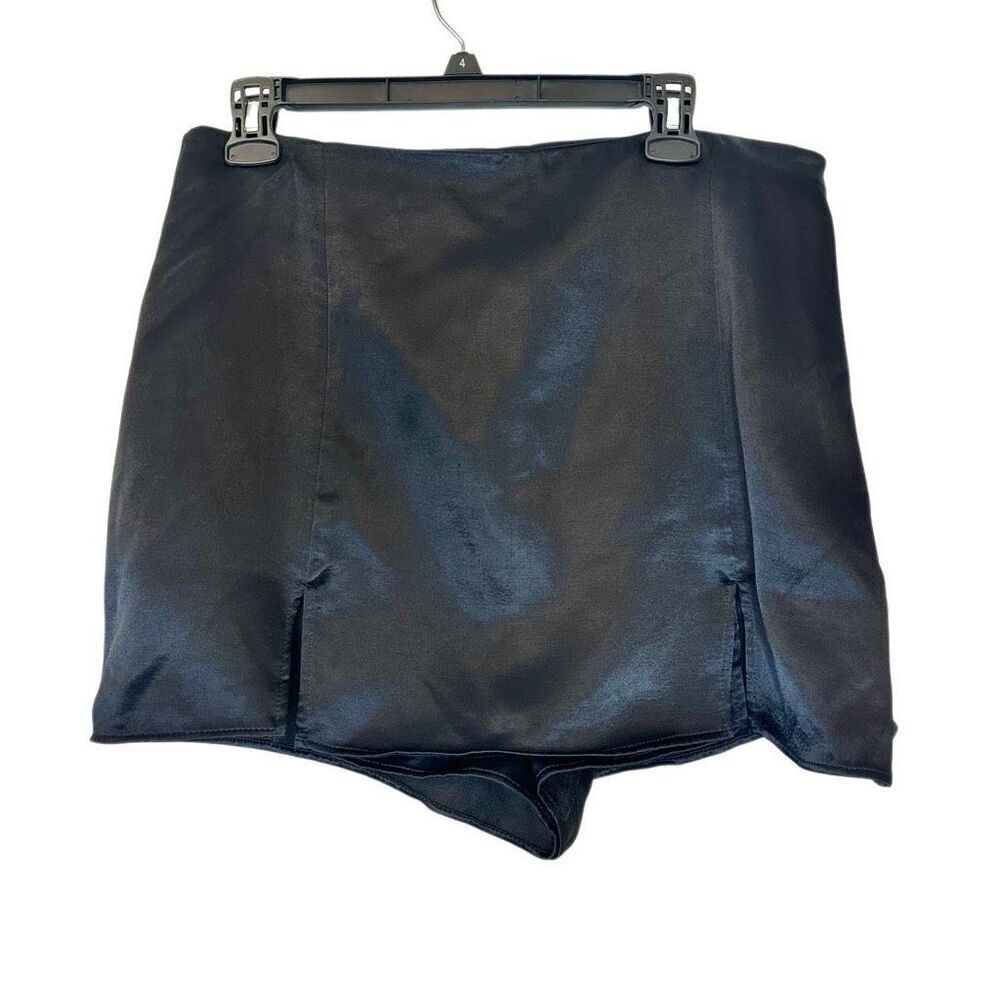 Zara Satin Effect Slit Front High Waisted Side Zip Black Mini Skort Size XL